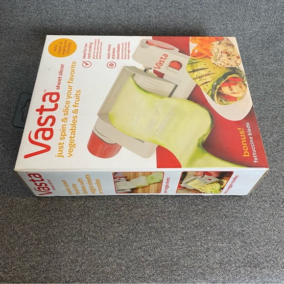 Vasta Vegetable Slicer Sheet Slicer Spin & Slice Veggie & Fruit Fettucine Blade - Picture 4 of 10